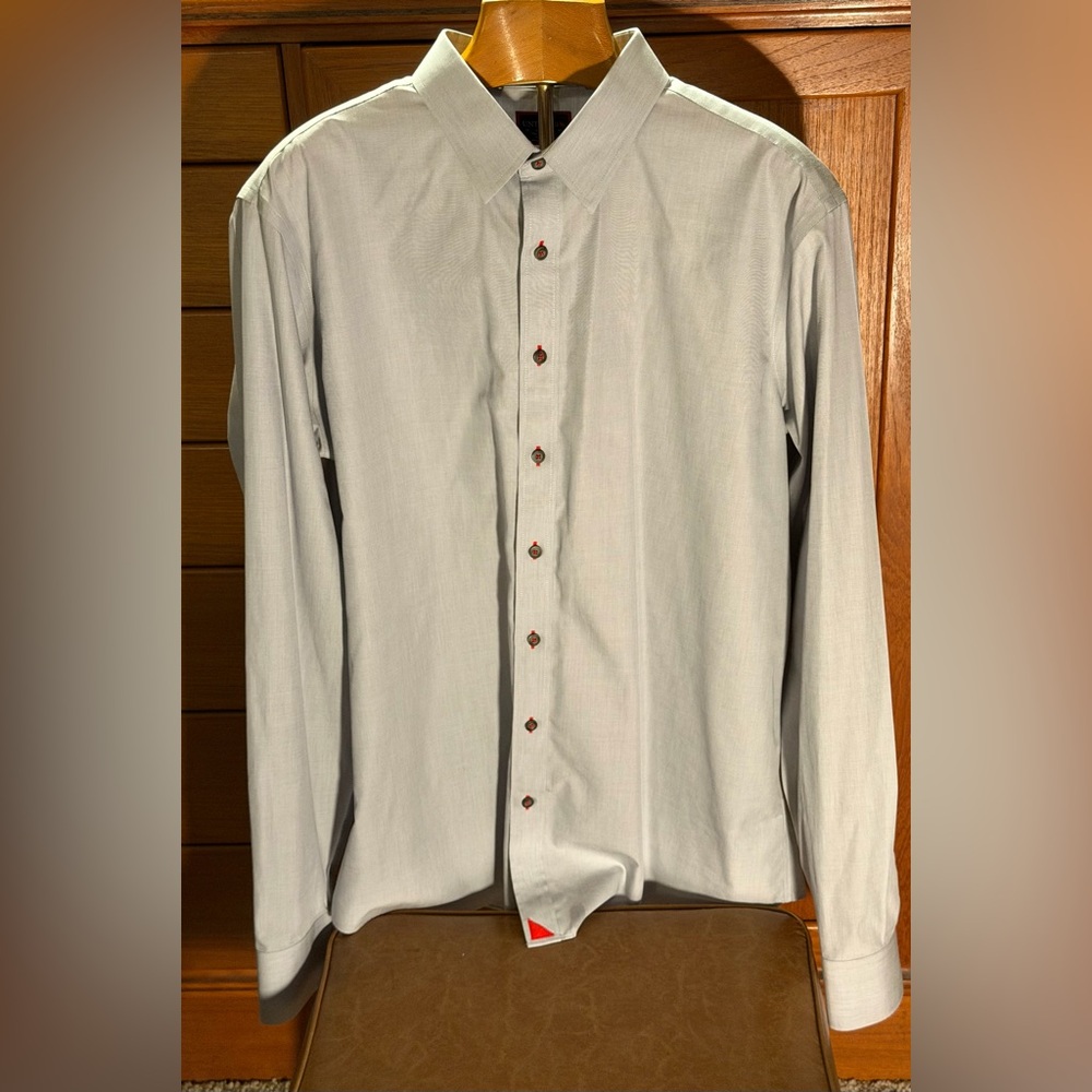 UNTUCKit Men's Soft Light Gray Dress Shirt